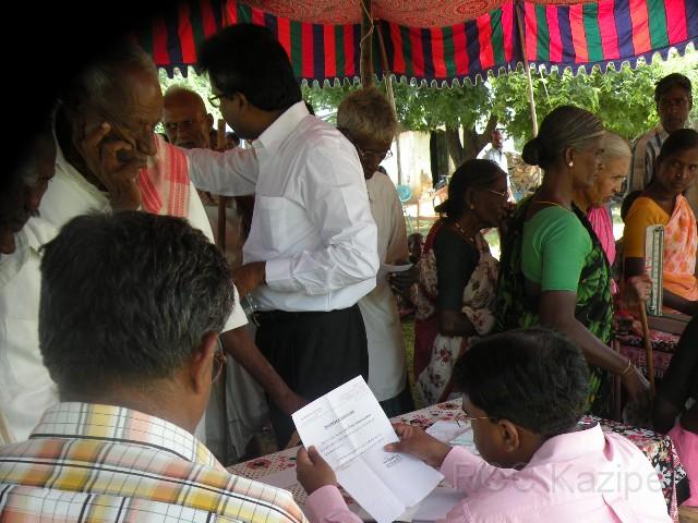 Medical Camp - Tekulagudem (7).JPG